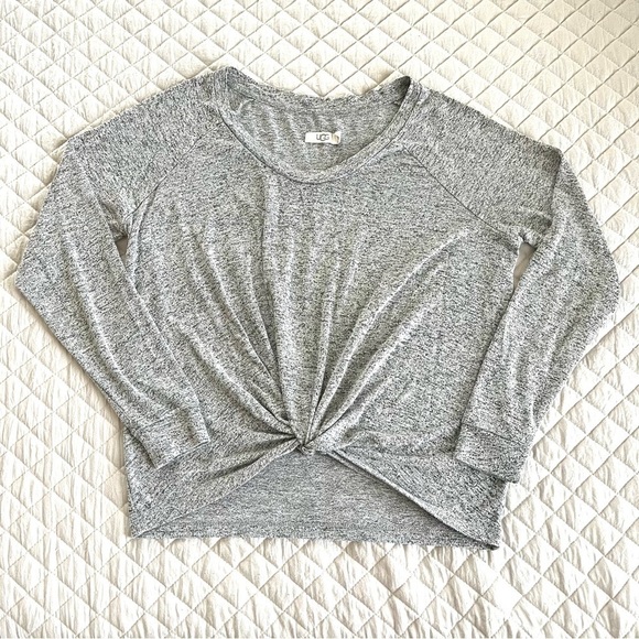 Ugg women’s sweater - Picture 1 of 6